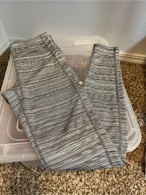 Athleta Heathered Gray Leggings